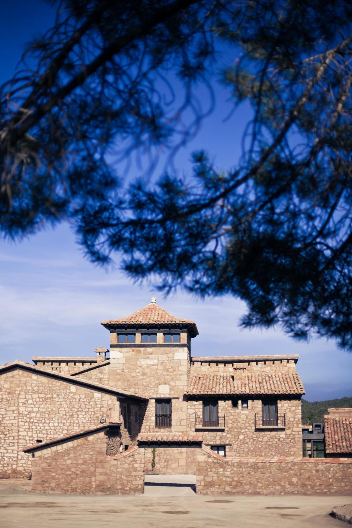 מורה דה רוביילוס Hotel Restaurante Masia La Torre מראה חיצוני תמונה
